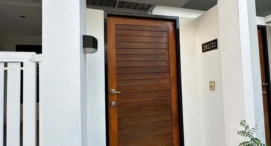 For rent 2 bedrooms townhouse in San Sai, Chiang Mai