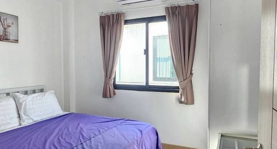 For rent 3 bedrooms house in Saraphi, Chiang Mai