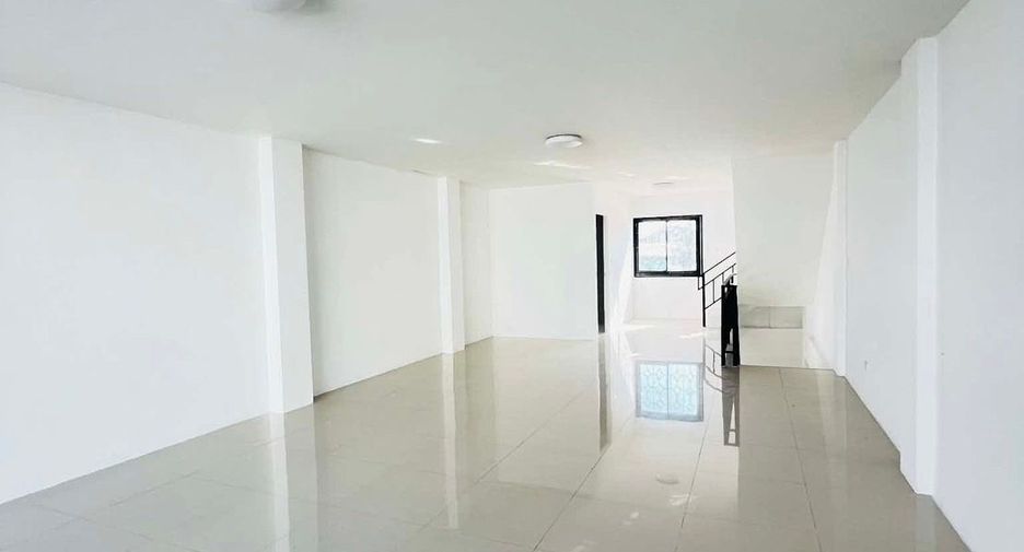 For rent 2 bedrooms retail Space in San Sai, Chiang Mai