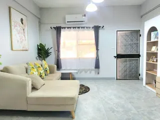 For rent 2 bedrooms townhouse in Mueang Chiang Mai, Chiang Mai