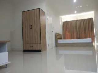 À louer 3 chambres maison de ville à Mueang Chiang Mai, Chiang Mai