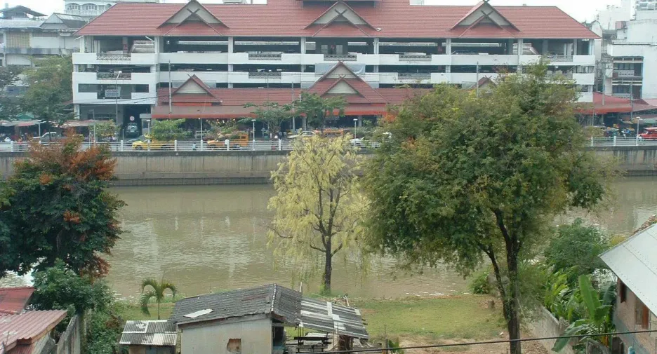For rent 4 bedrooms townhouse in Mueang Chiang Mai, Chiang Mai
