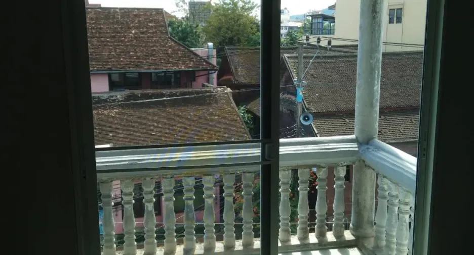 For rent 4 bedrooms townhouse in Mueang Chiang Mai, Chiang Mai