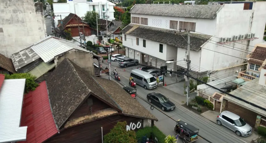 For rent 4 bedrooms townhouse in Mueang Chiang Mai, Chiang Mai