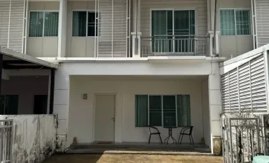 À louer 2 chambres maison de ville à Mueang Chiang Mai, Chiang Mai