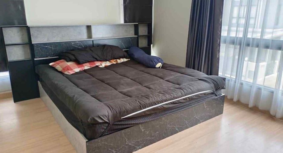 For rent 4 bedrooms townhouse in San Sai, Chiang Mai