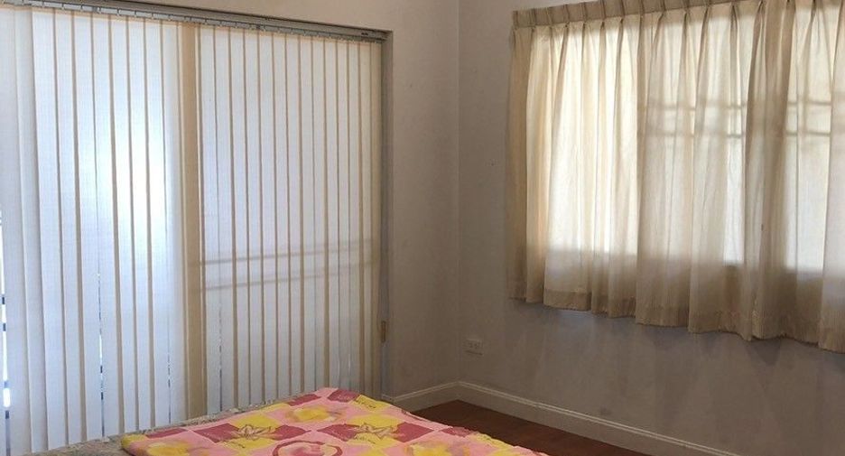 For rent 3 bedrooms house in Mueang Chiang Mai, Chiang Mai