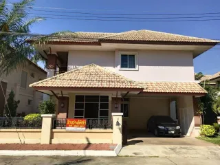 For rent 3 bedrooms house in Mueang Chiang Mai, Chiang Mai
