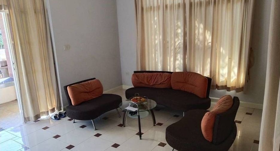 For rent 3 bedrooms house in Mueang Chiang Mai, Chiang Mai