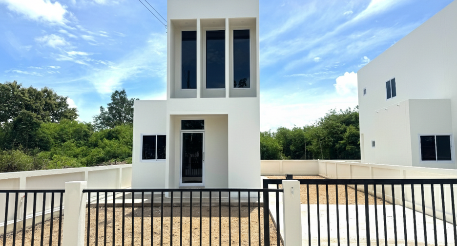 À vendre 1 chambre maison à Mueang Lamphun, Lamphun