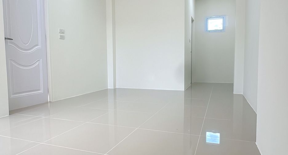 À vendre 1 chambre maison à Mueang Lamphun, Lamphun