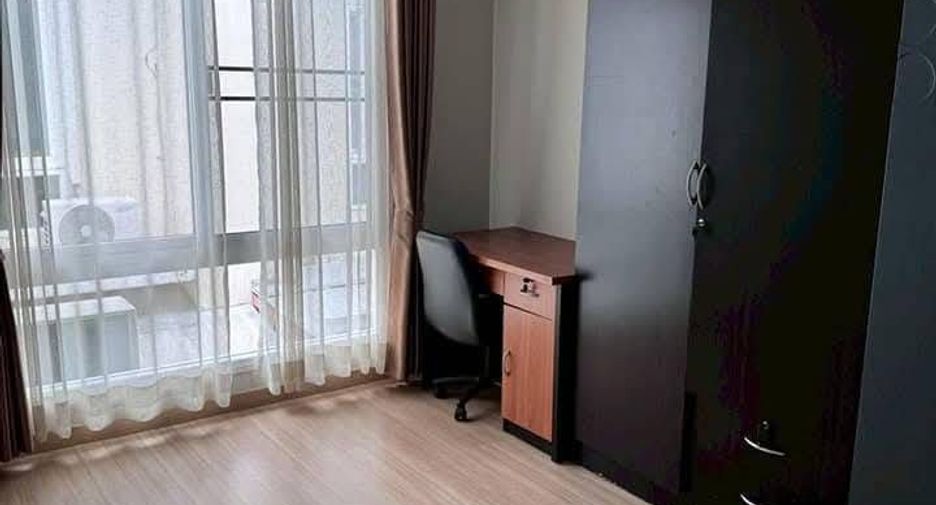 For rent 3 bedrooms townhouse in Mueang Chiang Mai, Chiang Mai