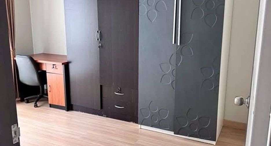 For rent 3 bedrooms townhouse in Mueang Chiang Mai, Chiang Mai