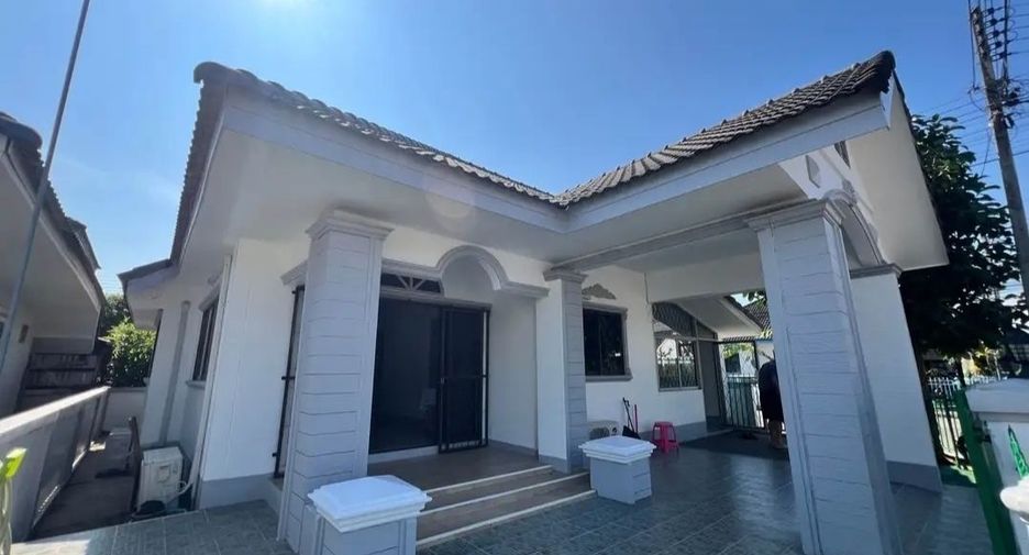 For rent 4 bedrooms house in San Sai, Chiang Mai