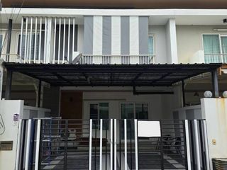 For rent 3 bedrooms townhouse in Mueang Chiang Mai, Chiang Mai