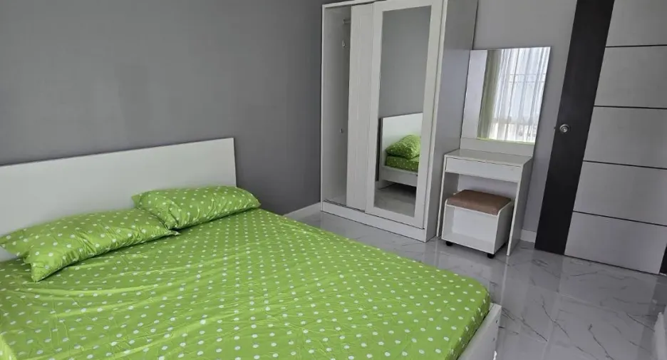 For rent 3 bedrooms townhouse in Mueang Chiang Mai, Chiang Mai
