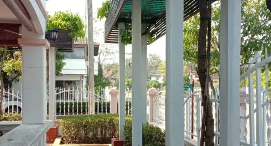 For rent 3 bedrooms house in Mueang Chiang Mai, Chiang Mai