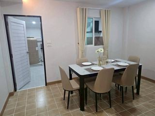 For rent 4 bedrooms townhouse in Mueang Chiang Mai, Chiang Mai