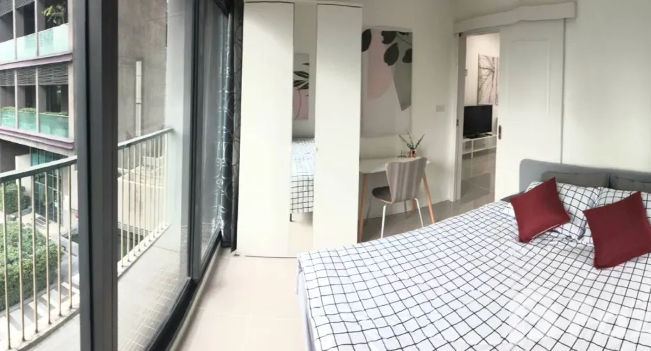 For sale 1 bed condo in Khlong Toei, Bangkok