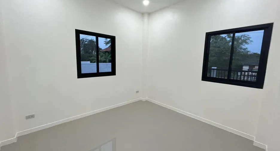 For sale 3 bedrooms house in Saraphi, Chiang Mai