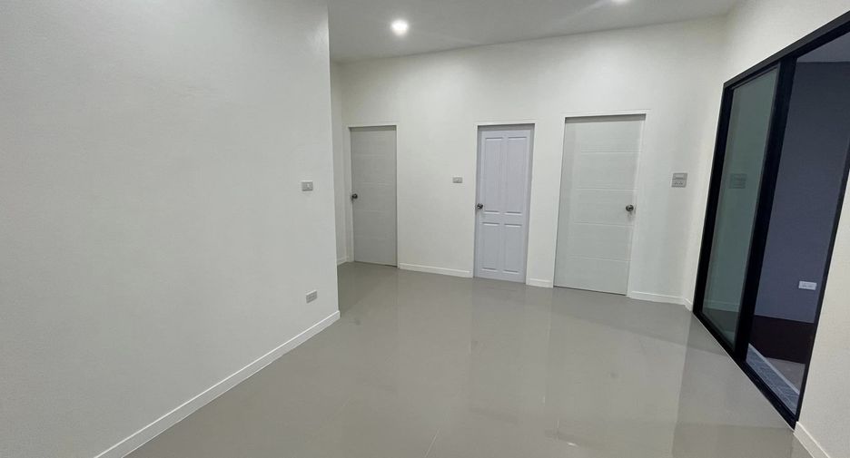 For sale 3 bedrooms house in Saraphi, Chiang Mai