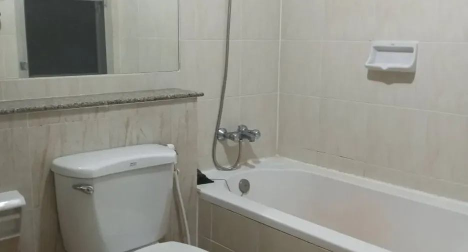 Продажа и аренда 4 спальни таунхаус в Чатучак, Бангкок
