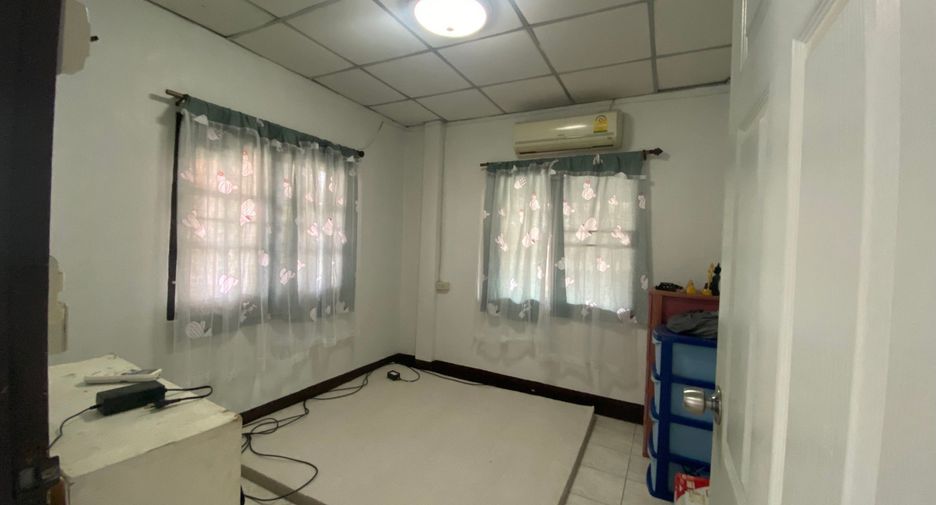 For sale 2 bedrooms townhouse in San Sai, Chiang Mai