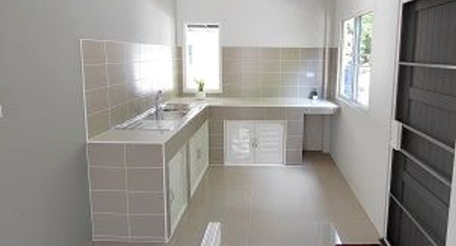 For sale 3 bedrooms house in Saraphi, Chiang Mai