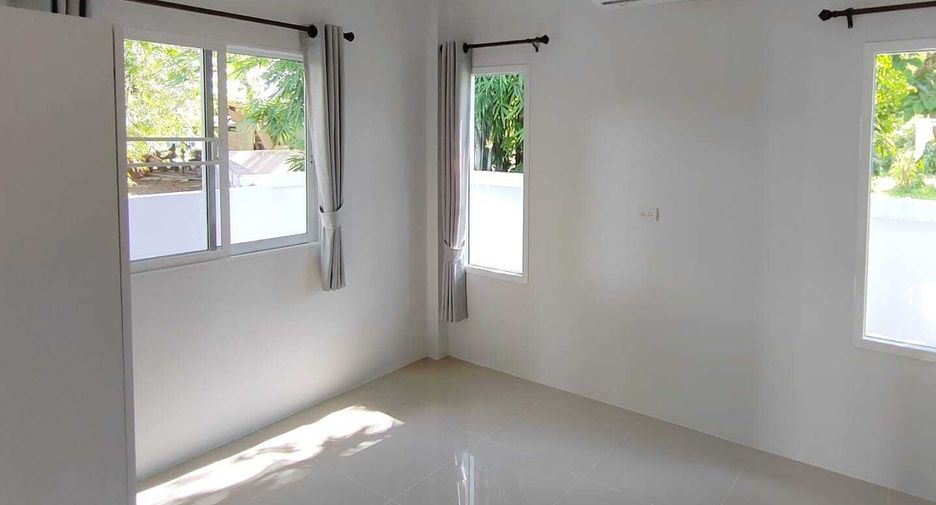 For sale 3 bedrooms house in Saraphi, Chiang Mai