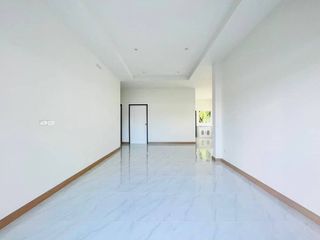 À vendre 3 chambres maison à Mueang Lamphun, Lamphun