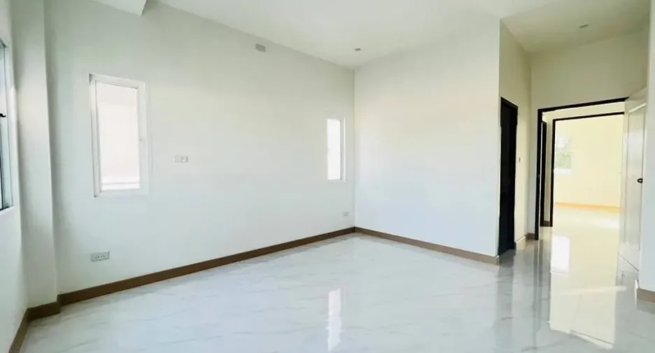 À vendre 3 chambres maison à Mueang Lamphun, Lamphun