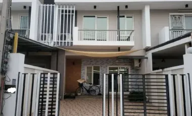 For rent 3 bedrooms villa in Mueang Chiang Mai, Chiang Mai
