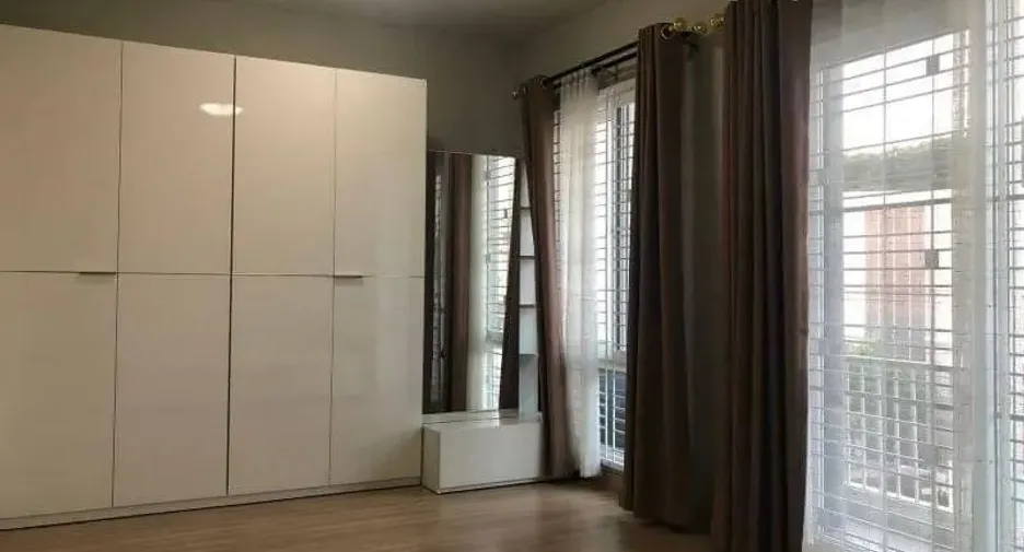 For rent 3 bedrooms townhouse in Mueang Chiang Mai, Chiang Mai