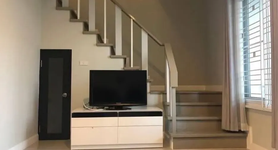 For rent 3 bedrooms townhouse in Mueang Chiang Mai, Chiang Mai