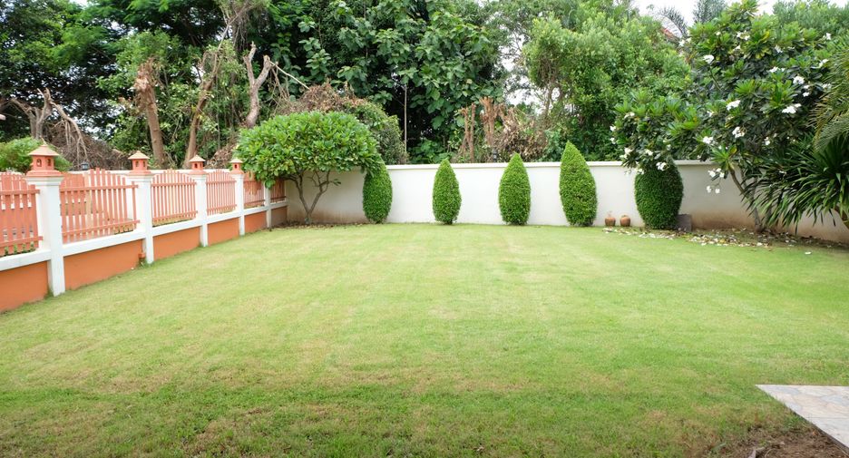 For rent 3 bedrooms house in Doi Saket, Chiang Mai