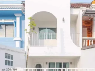 For rent 2 bedrooms townhouse in Mueang Chiang Mai, Chiang Mai