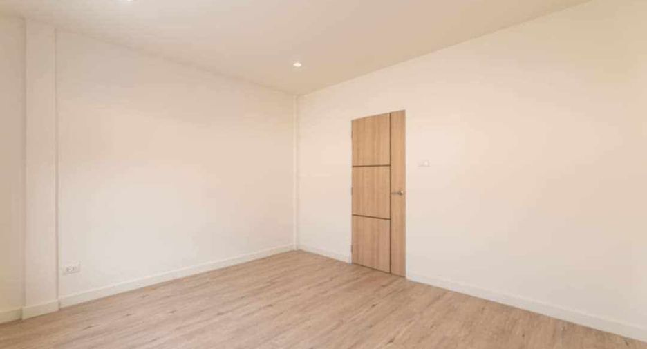 For rent 2 bedrooms townhouse in Mueang Chiang Mai, Chiang Mai