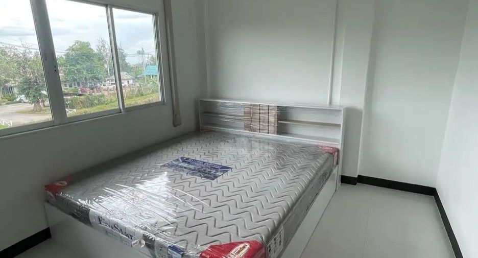 For rent 3 bedrooms townhouse in Hang Dong, Chiang Mai