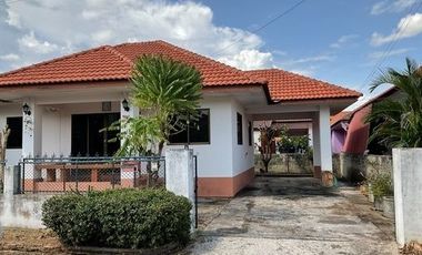 À vendre 2 chambres maison à Mueang Lamphun, Lamphun