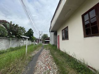 For sale 2 bedrooms retail Space in San Kamphaeng, Chiang Mai