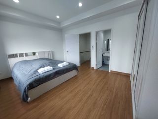 For rent 2 bedrooms townhouse in San Kamphaeng, Chiang Mai