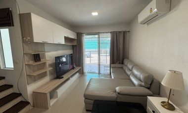 For rent 3 bedrooms townhouse in Mueang Chiang Mai, Chiang Mai