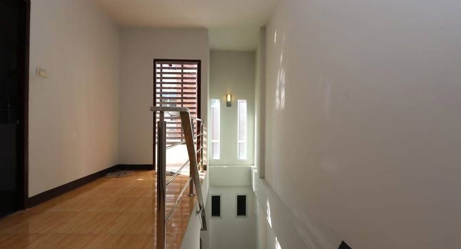 Reihenhaus zur Miete mit 2 Zimmer in Saraphi, Chiang Mai