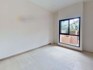 For sale 2 bedrooms townhouse in San Kamphaeng, Chiang Mai