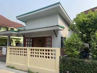 À vendre 1 chambre maison à Mueang Lamphun, Lamphun