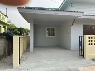 À vendre 1 chambre maison à Mueang Lamphun, Lamphun