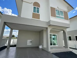 For rent 3 bedrooms house in San Kamphaeng, Chiang Mai