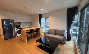 For rent 2 bedrooms condo in Huai Khwang, Bangkok