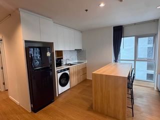 For rent 2 bedrooms condo in Huai Khwang, Bangkok