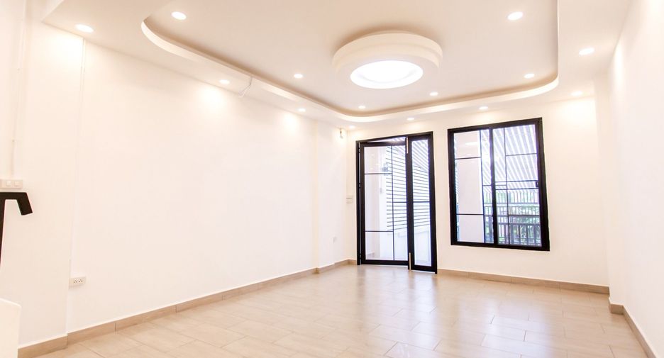For sale 4 bedrooms townhouse in Bueng Kum, Bangkok